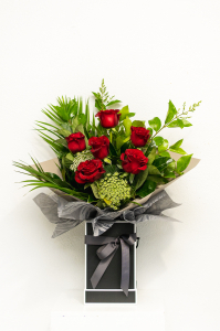 Red Roses Half Dozen