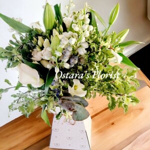 Marcia - Handtied Bouquet