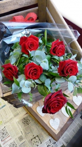 6 Red Roses