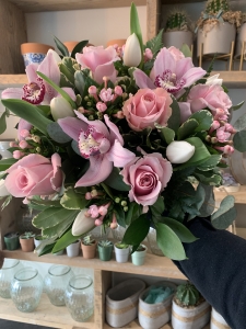 MUMS ORCHIDS & ROSES
