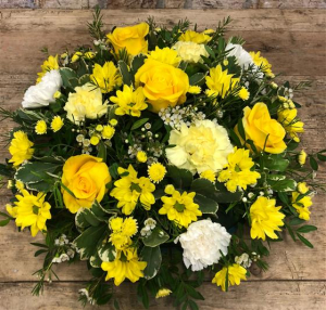 Gold & White Posy Pad