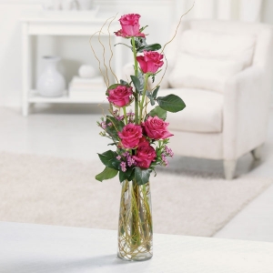 6 Roses In Vase