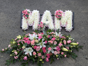 MAM And Casket Spray