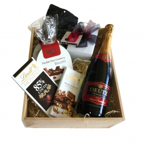 Chocolate & Deutz Lovers Gift Box