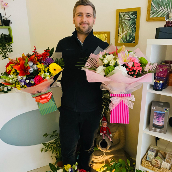 Flower Delivery Liverpool Send flowers by 8 florists with 908 reviews