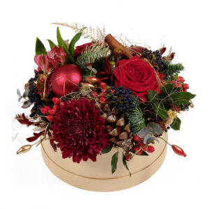  - Our floral box will be a precious gift to accompany your most beautiful Christmas wishes.